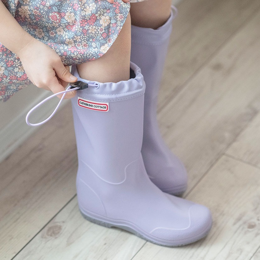 雨の日だって楽しくおしゃれに☔キャサリンのレイングッズ