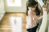 ピンクのタンクトップを使った子供服コーディネート