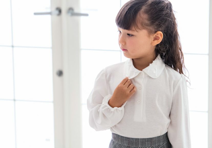 子供ブラウス白花形ボタンの丸襟カットソーブラウス[100110120130140cm]長袖半袖キッズリボン刺繍レースお受験入学式卒園式法事ブラックフォーマルフォーマル子供服