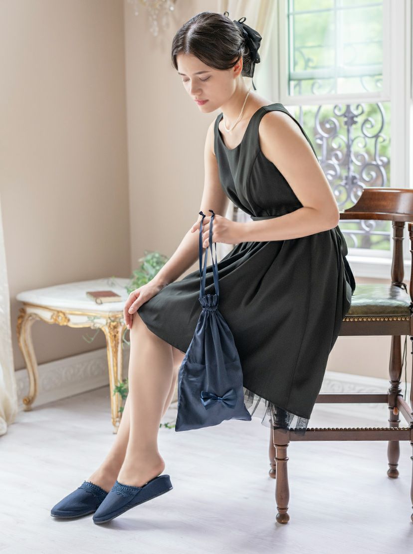 スリッパフォーマルヒールポーチ付きお受験スリッパ黒フォーマル学校葬儀面接ポーチ付き室内履きヒール付き入学式卒業式冠婚葬祭法事オフィスフリーサイズ大人携帯スリッパブラックフォーマルセレモニー[TS]10