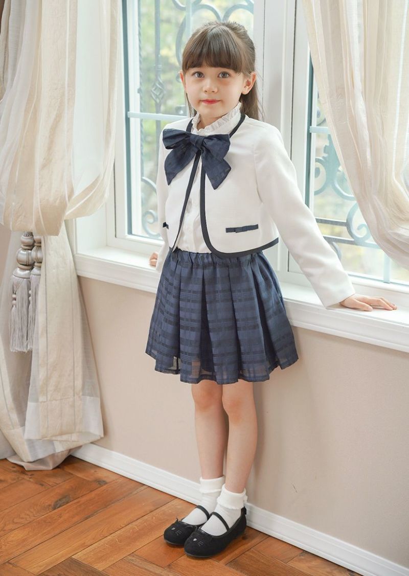 送料無料 【卒入学セール・再値下！】 女の子スーツ フォーマル 入学式 