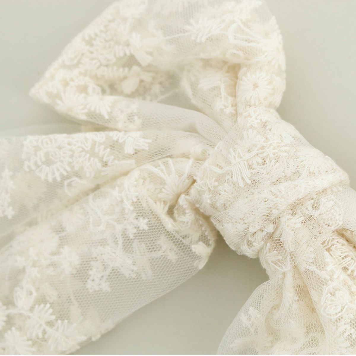 ビッグレースリボンヘアクリップ白アクセサリーヘアアクセサリーYUP6