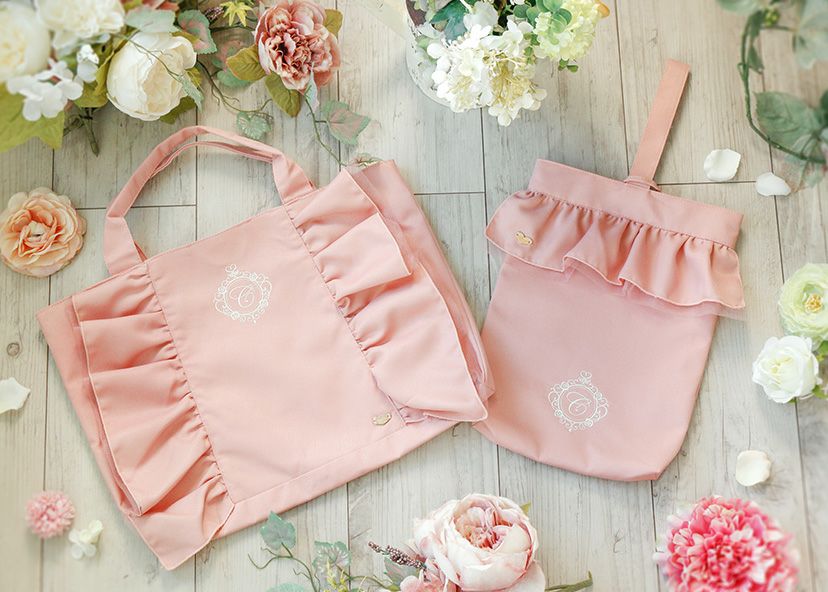 イニシャル刺繍入りフリルレッスンバッグスクールレッスンバッグマチあり手提げバッグフォーマルに合うバッグ