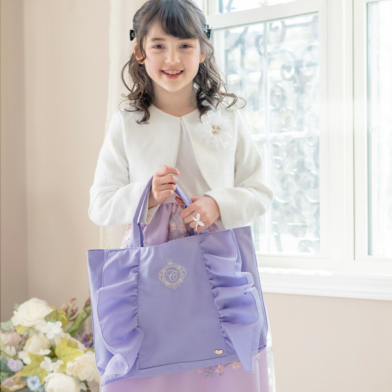 イニシャル刺繍入りフリルレッスンバッグスクールレッスンバッグマチあり手提げバッグフォーマルに合うバッグ
