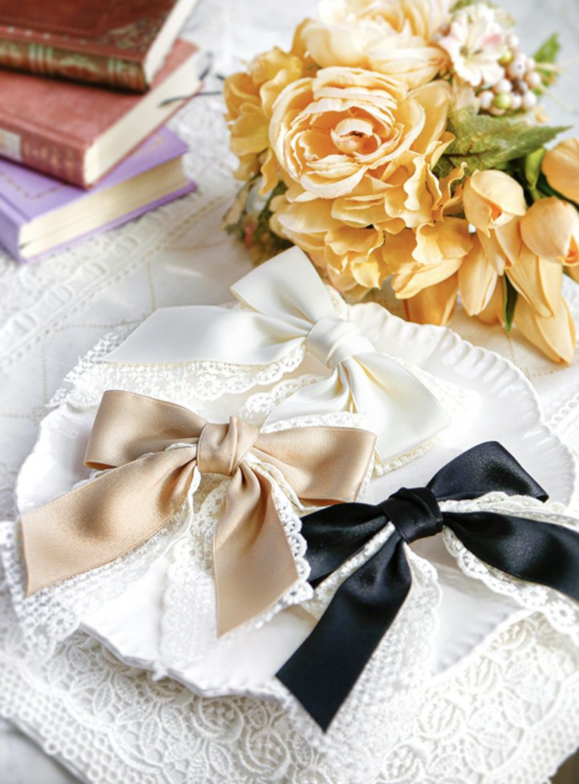 ホワイトローズバレッタ髪飾り髪留めヘアアクセサリーアクセサリー女の子キッズ