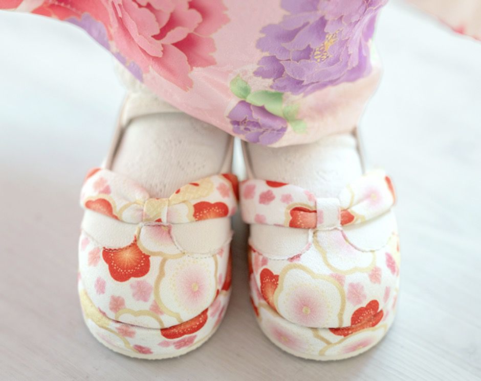 花柄鼻緒のスリッポン 七五三 草履風 3歳 5歳 女児 753 歩きやすい 痛くない 脱げにくい ストラップ 和柄 和風 和装 靴 子供靴 履物